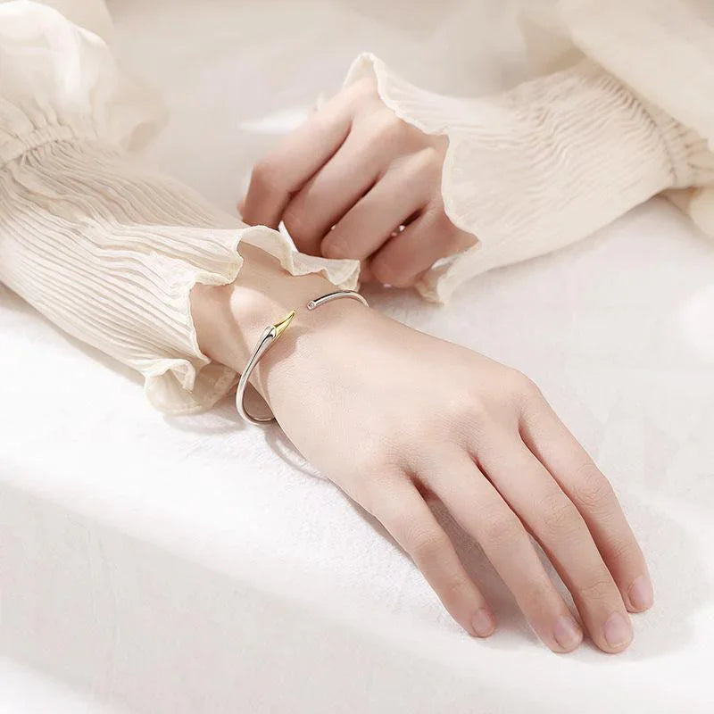 Black And White Swan Bracelet - Bracelets - Black And White Swan Bracelet - Gold and silver separation - by Hunny Life