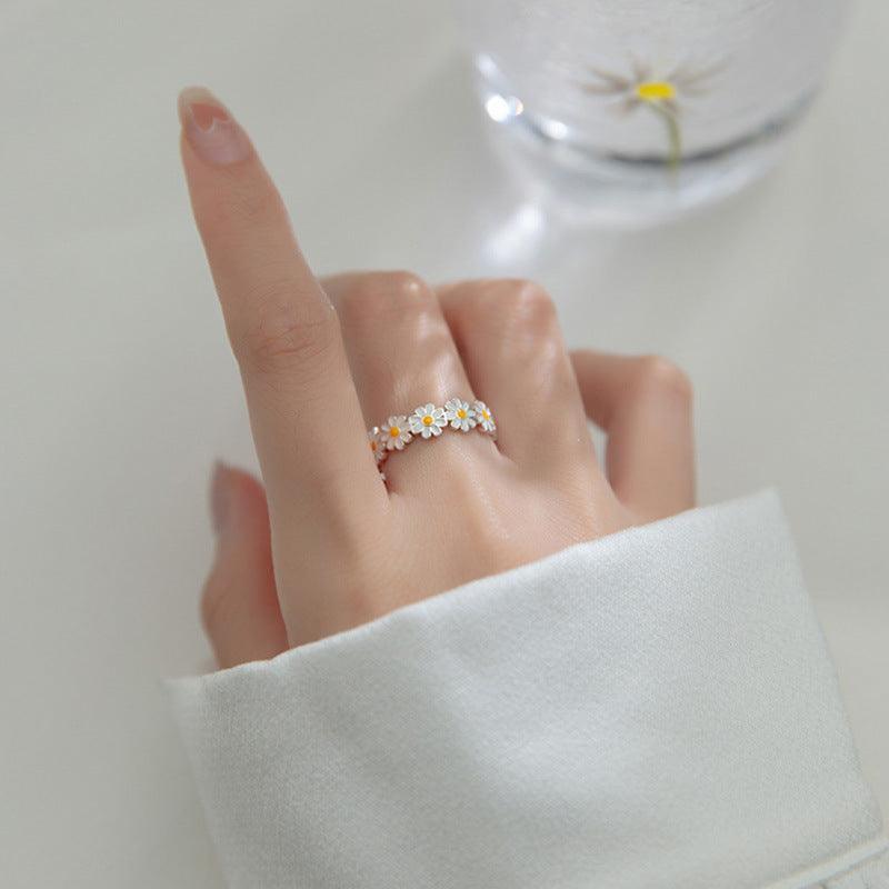 Mori White Daisy Flower Cute Ring - rings - Mori White Daisy Flower Cute Ring - Daisy Ring / Adjustable opening - by Hunny Life
