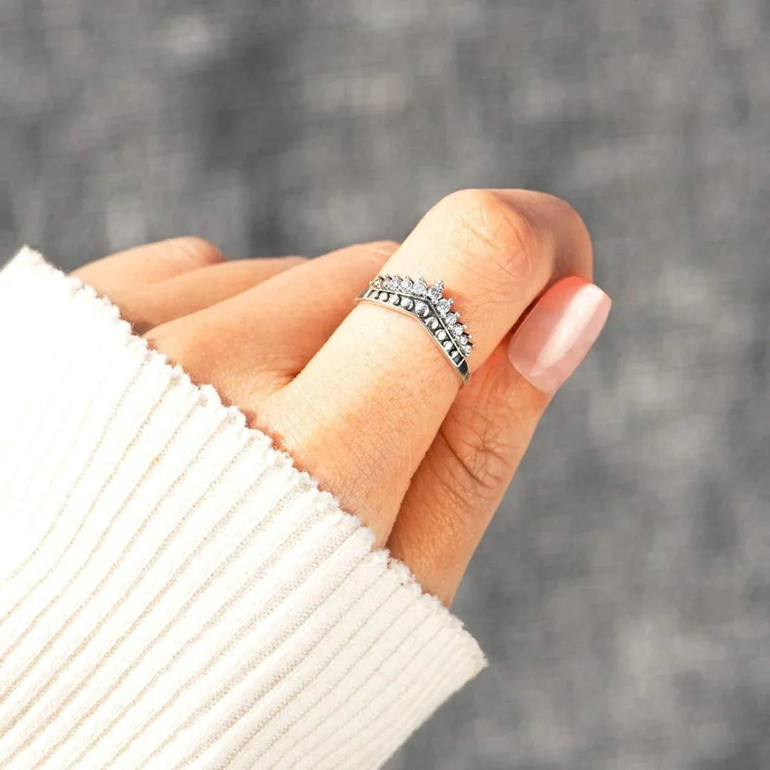 Women's Simple Fairy Tale Crown Diamond Ring - rings - Women's Simple Fairy Tale Crown Diamond Ring - Silver / number 6 - by Hunny Life