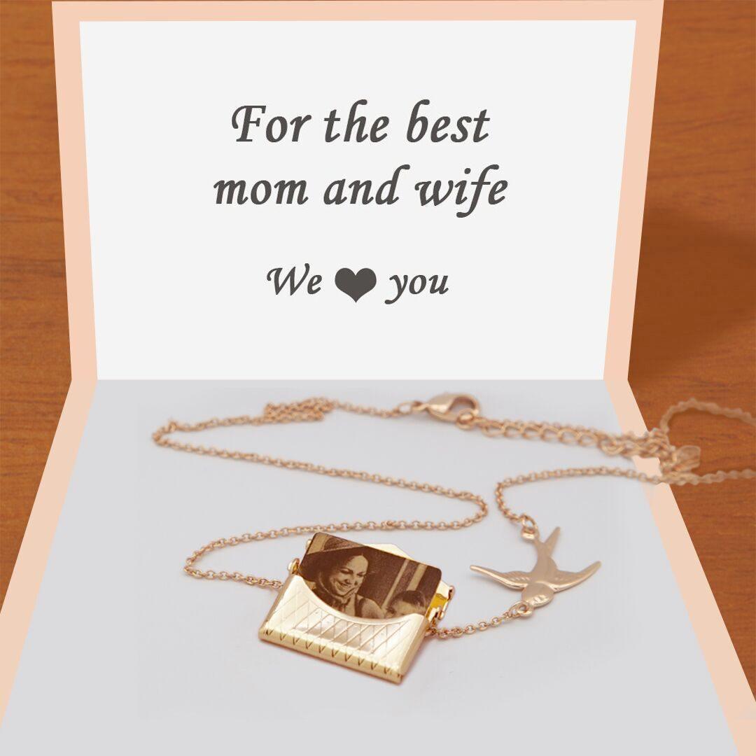 Customized Photo Envelope Necklaces for Mom and Wife for Christmas 2023 | Customized Photo Envelope Necklaces for Mom and Wife - undefined | Customized Photo Envelope, daughter, Gifts for Bonus Mom, Gifts for Bonus Mom Necklace, Gifts for Sister, other necklace | From Hunny Life | hunnylife.com
