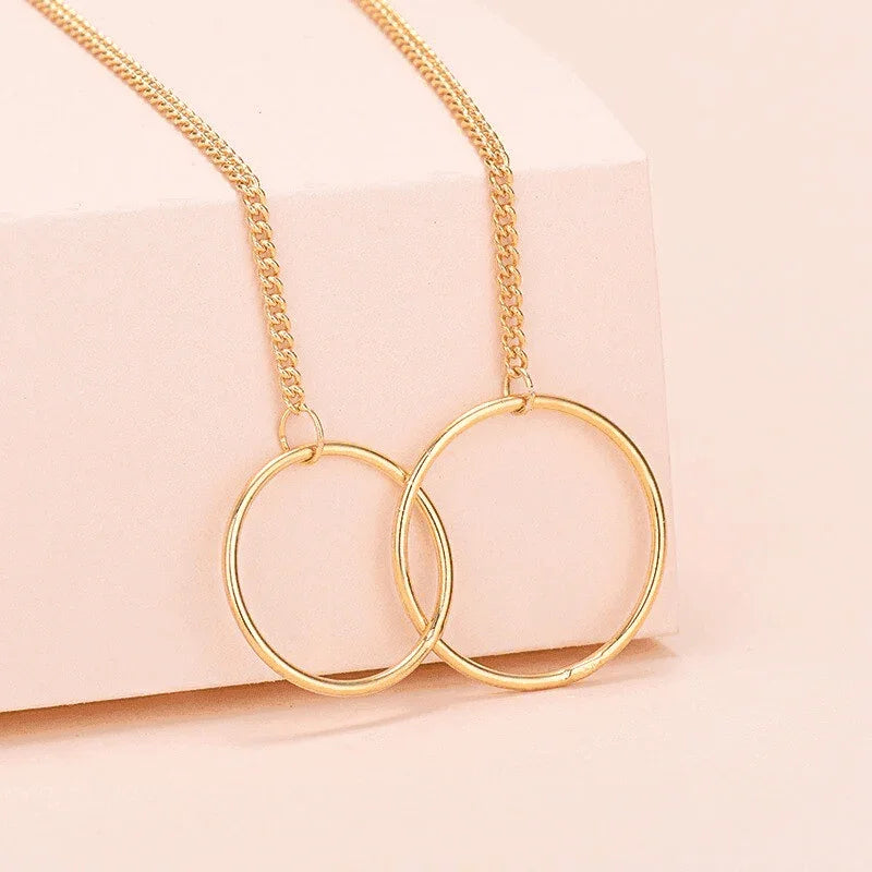 Meaningful necklaces 2025 for mom