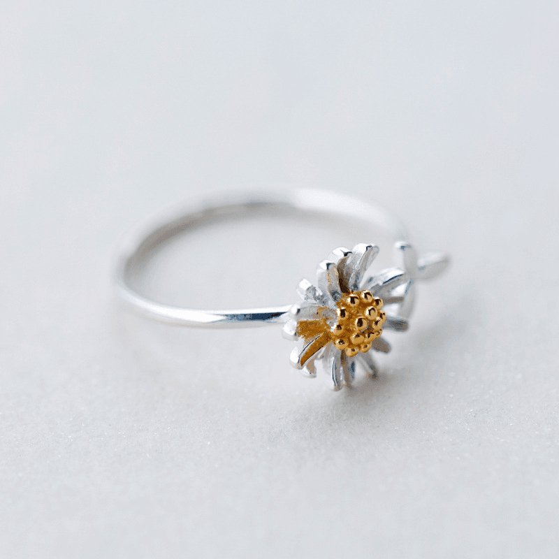 S925 Daisy small leaf ring for Christmas 2023 | S925 Daisy small leaf ring - undefined | rings, S925 Daisy small leaf ring | From Hunny Life | hunnylife.com