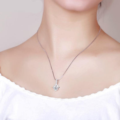 Shiny Heart Necklace Women Mother Gift for Christmas 2023 | Shiny Heart Necklace Women Mother Gift - undefined | gift, gift ideas, Mother Gift, Mother Gift Four Leaves Pendant Necklaces, Shiny Heart Necklace Women Mother Gift | From Hunny Life | hunnylife.com