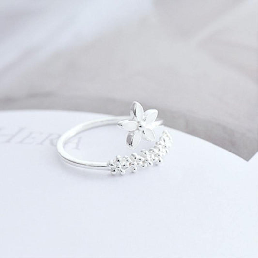 Simple Cute Minimalist Fresh Flower Rings for Christmas 2023 | Simple Cute Minimalist Fresh Flower Rings - undefined | rings, Simple Cute Minimalist Fresh Flower Rings | From Hunny Life | hunnylife.com
